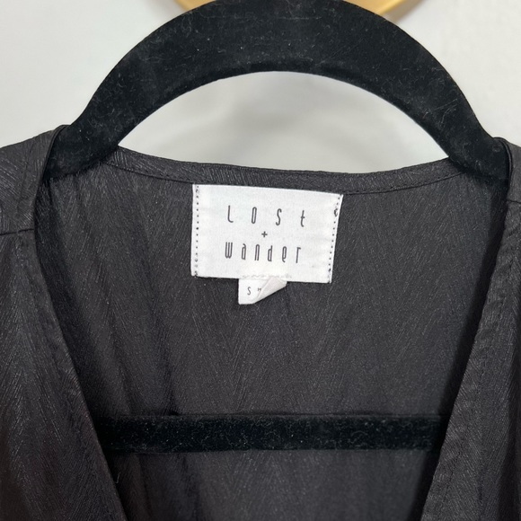 Lost + Wander Midi Dress with Tie Waist & Dolman Sleeves Size S Black - Picture 9 of 11